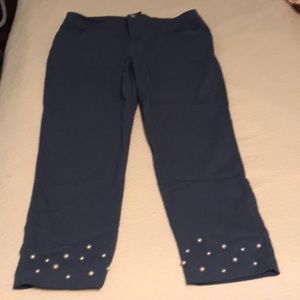 ATTYRE-NEW YORK WOMANS JEANS SIZE 16 👖